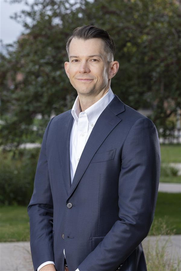 Portrait of Michael Wildes, MD